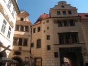 2009_04_21_032_prague_cour_de_tyn