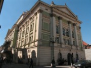 2009_04_21_038_prague_theatre_des_etats