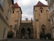 2009_04_22_067_prague_nd_sous_la_chaine