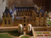 2011_07_04_chateau_d_ecouen_expo_geoffroy_tory