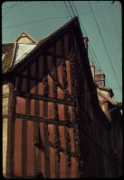 1965_08_raymond_k10_joigny_vieille_maison