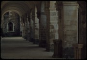 1965_08_raymond_k20_pontigny_cloitre_de_l_abbaye